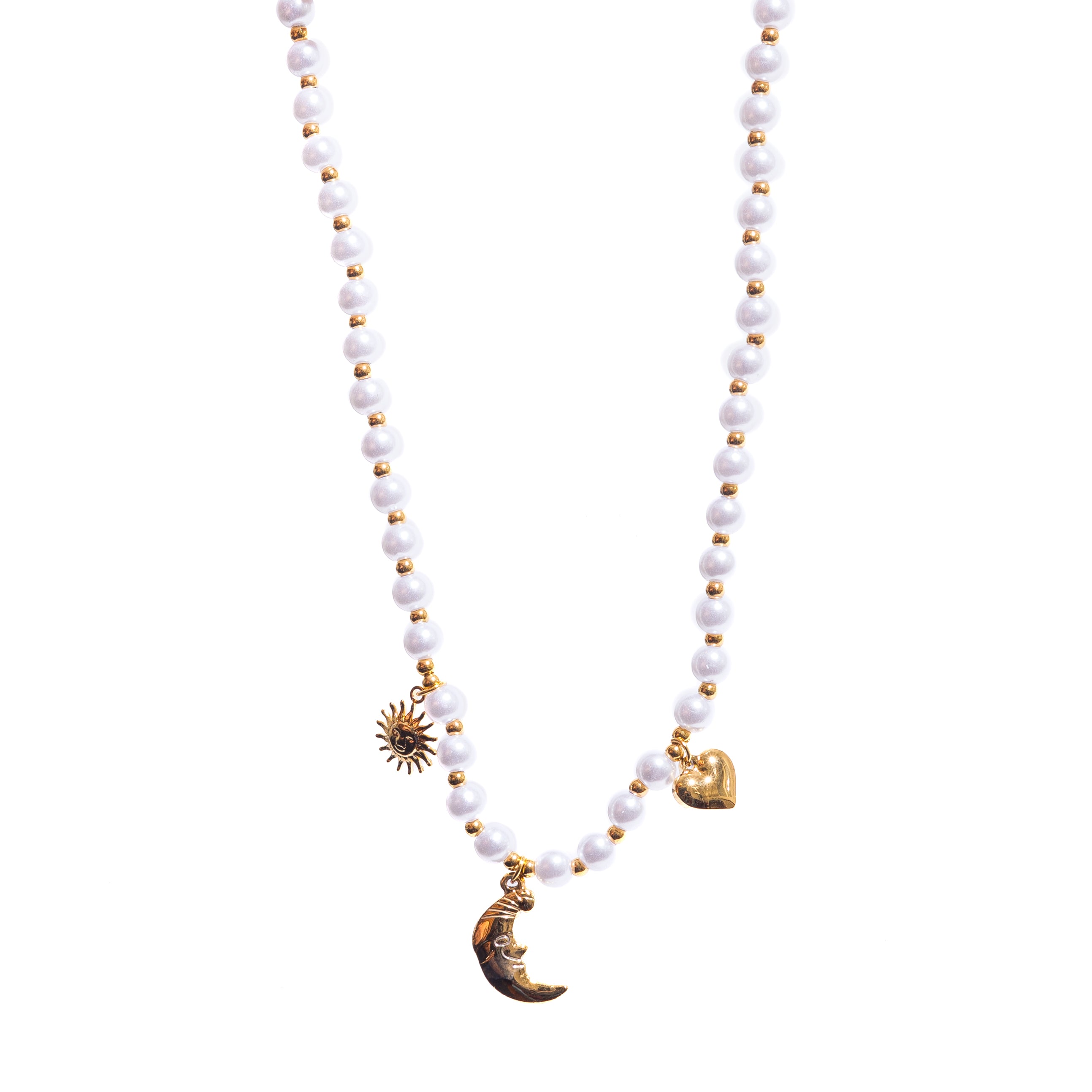 Collier perles synthétiques et charms