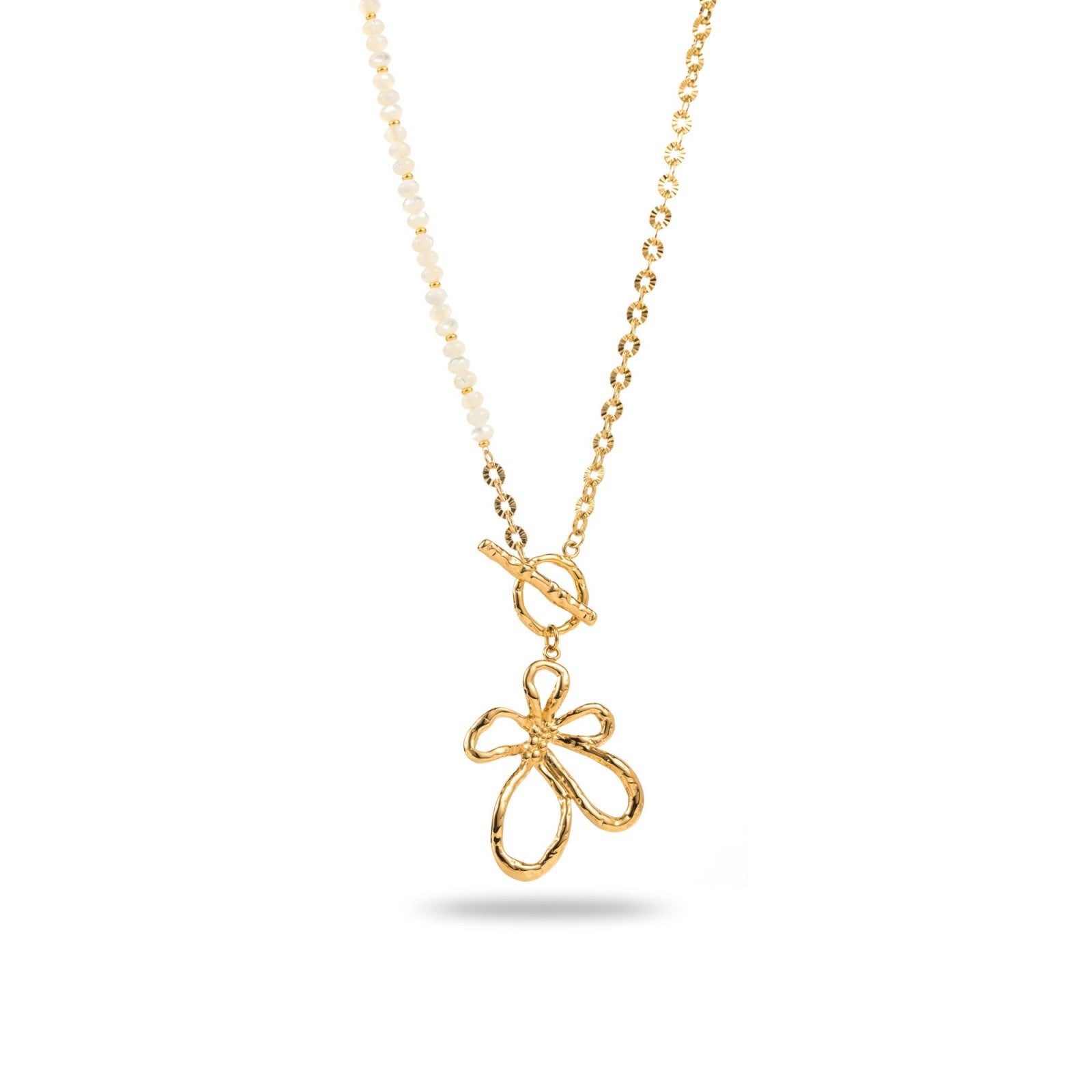 Collier pendentif fleur martelée et perle de nacre