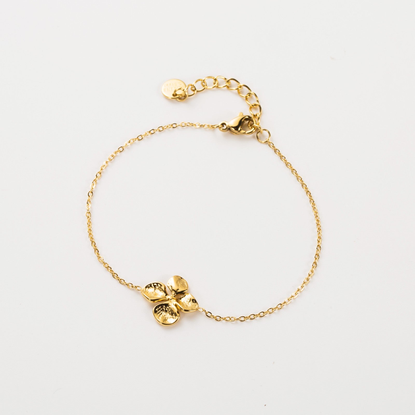 Bracelet fleur martelée