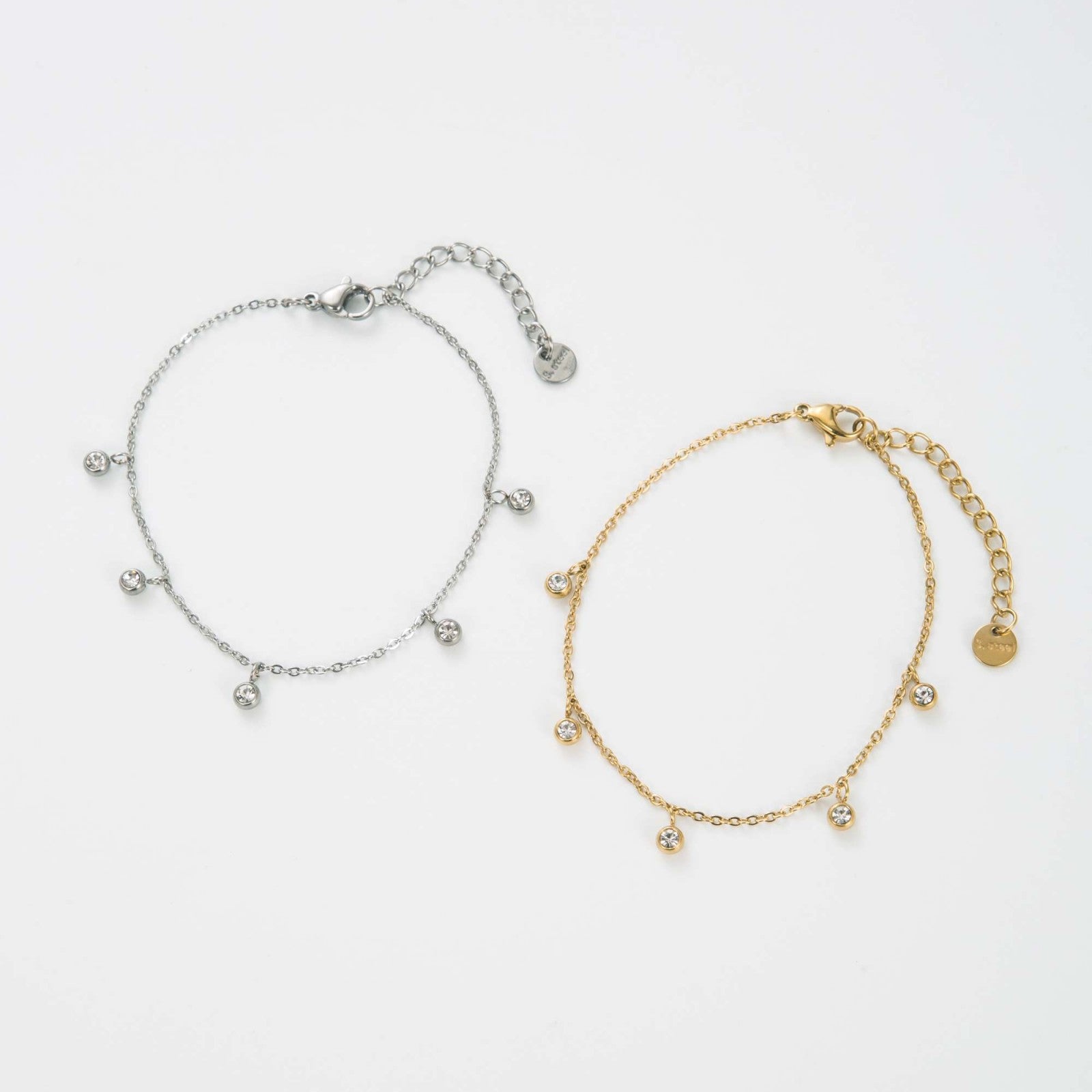 Bracelet avec mini breloque strass