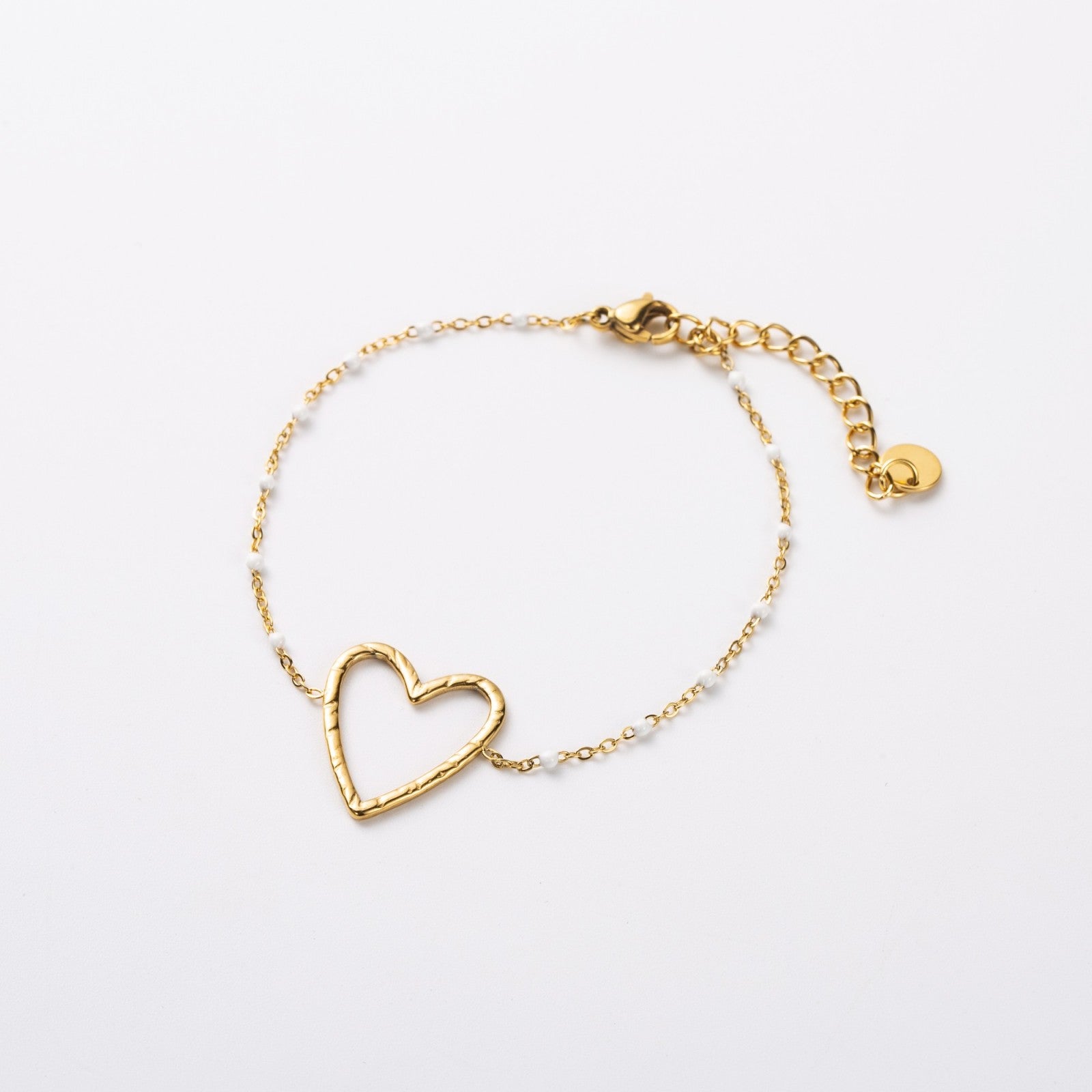 Bracelet cœur martelé avec chaîne petites perles colorées